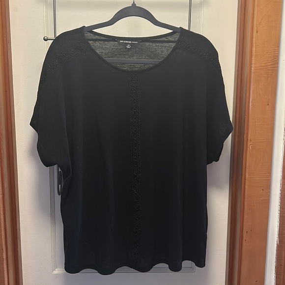 Black t shirt - Picture 1 of 3